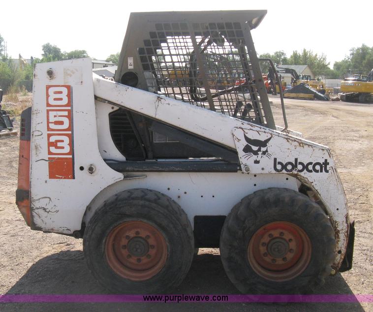 image for item B8088 1992 Bobcat 853 skid steer