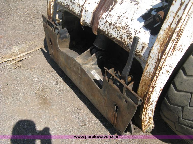 image for item B8088 1992 Bobcat 853 skid steer