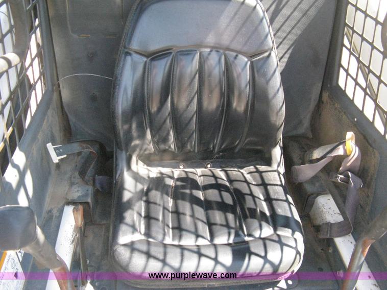 image for item B8088 1992 Bobcat 853 skid steer