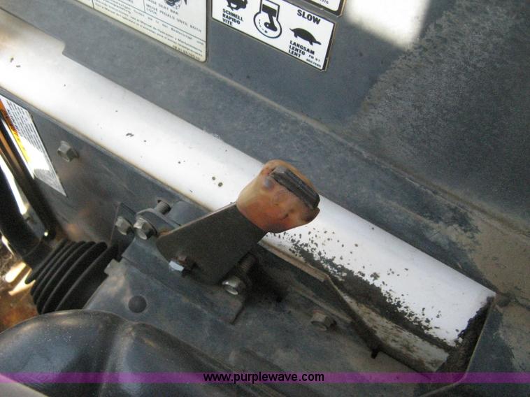 image for item B8088 1992 Bobcat 853 skid steer