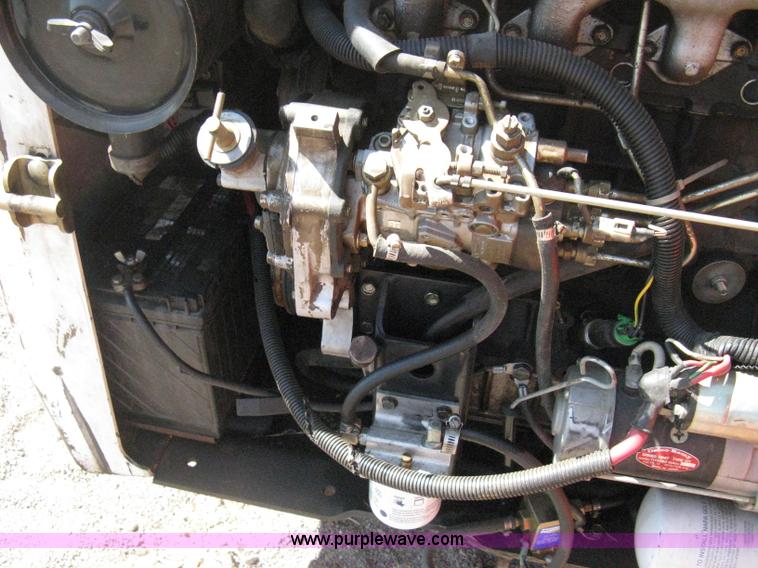 image for item B8088 1992 Bobcat 853 skid steer