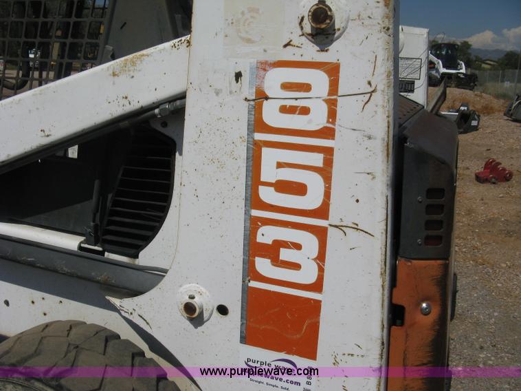 image for item B8088 1992 Bobcat 853 skid steer