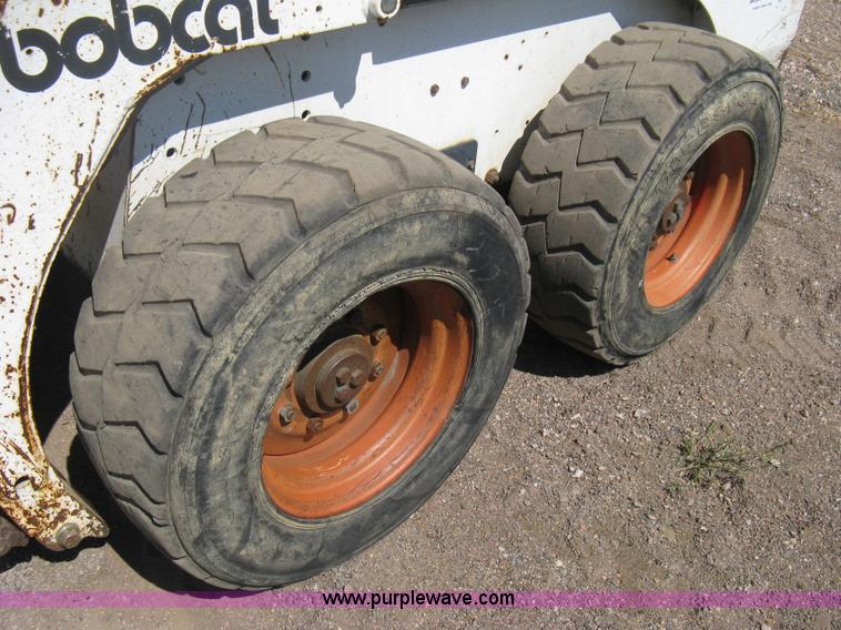 image for item B8088 1992 Bobcat 853 skid steer