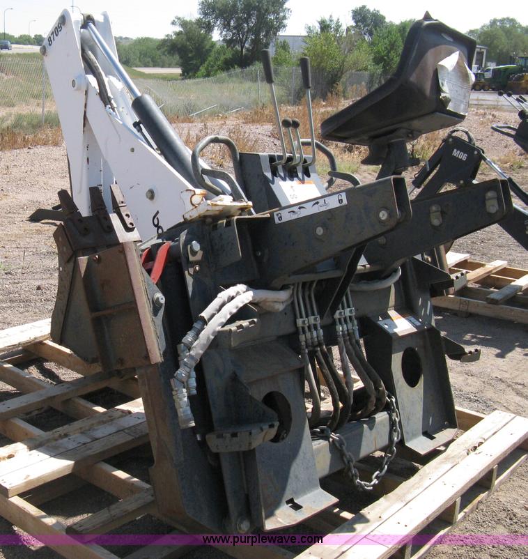 image for item B8089 2003 Bobcat 8709 backhoe attachment