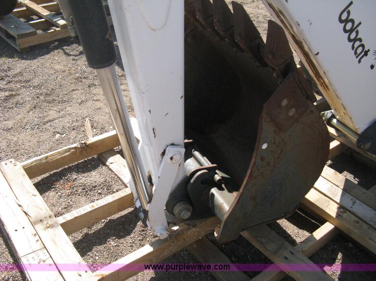 image for item B8089 2003 Bobcat 8709 backhoe attachment