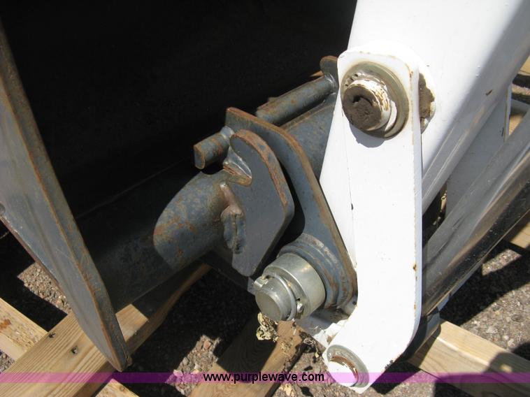 image for item B8089 2003 Bobcat 8709 backhoe attachment