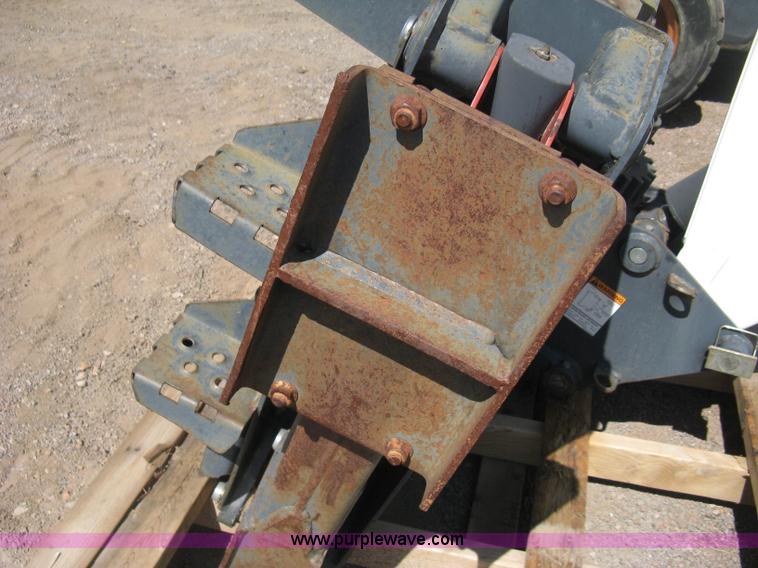 image for item B8089 2003 Bobcat 8709 backhoe attachment