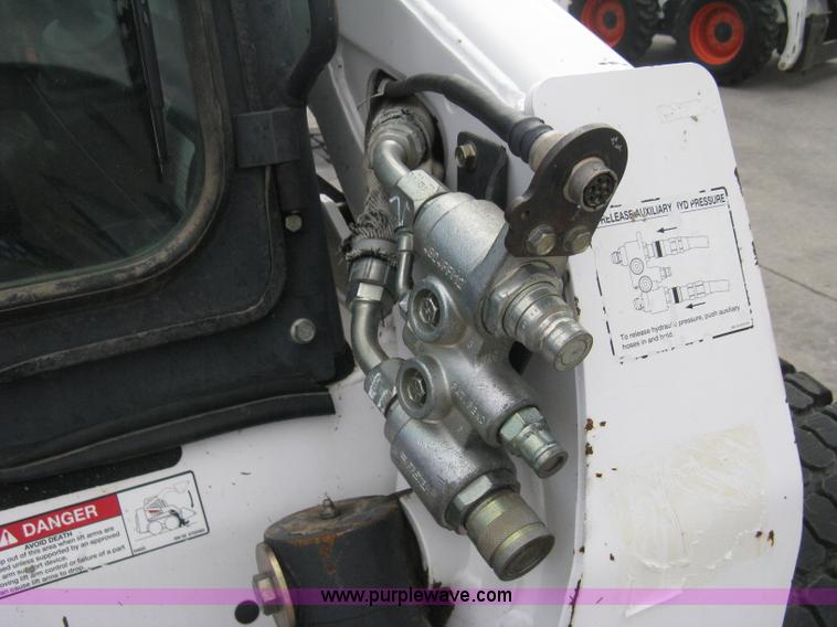 image for item B8093 2002 Bobcat A300 Turbo skid steer