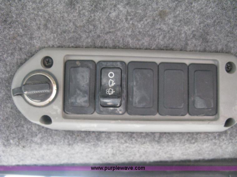 image for item B8093 2002 Bobcat A300 Turbo skid steer