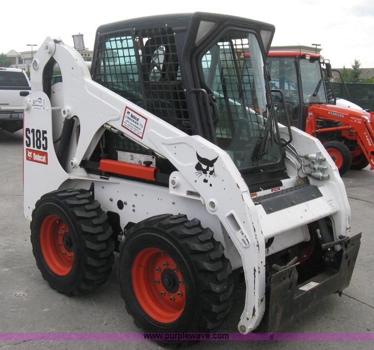 image for item B8094 2010 Bobcat S185 skid steer