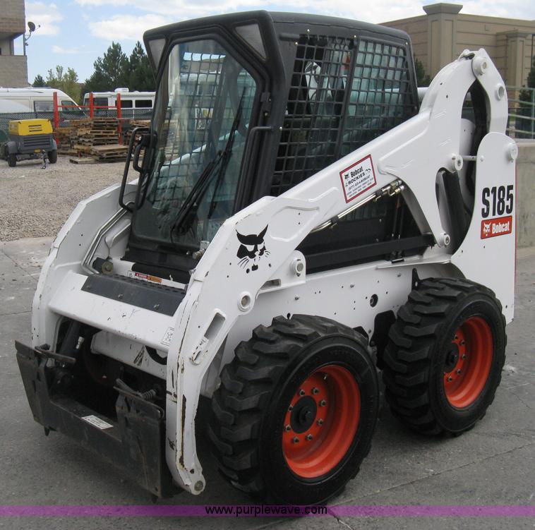 image for item B8094 2010 Bobcat S185 skid steer