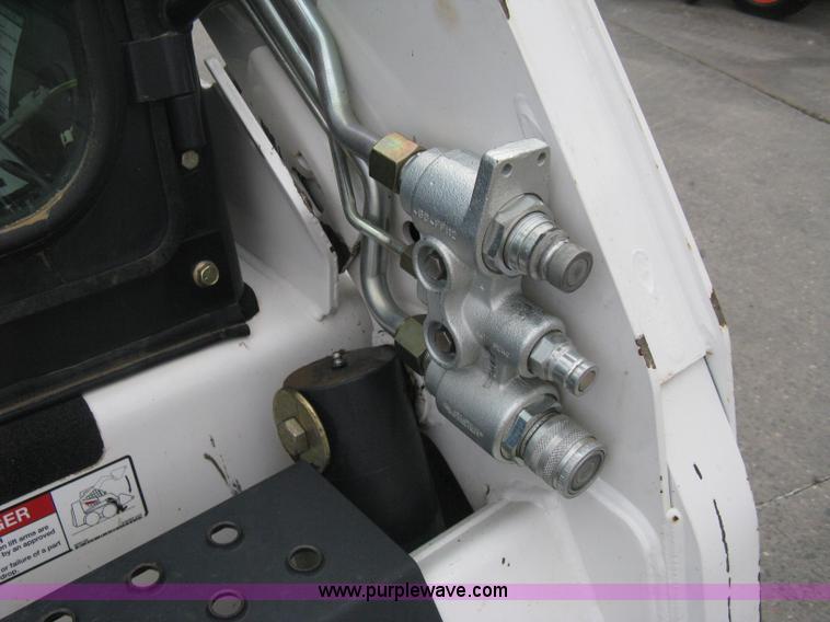 image for item B8094 2010 Bobcat S185 skid steer