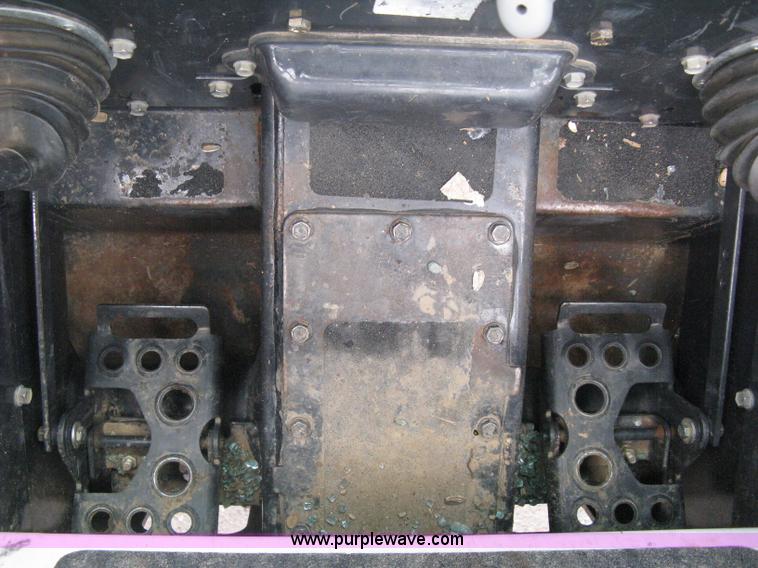 image for item B8094 2010 Bobcat S185 skid steer