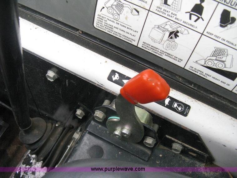 image for item B8094 2010 Bobcat S185 skid steer