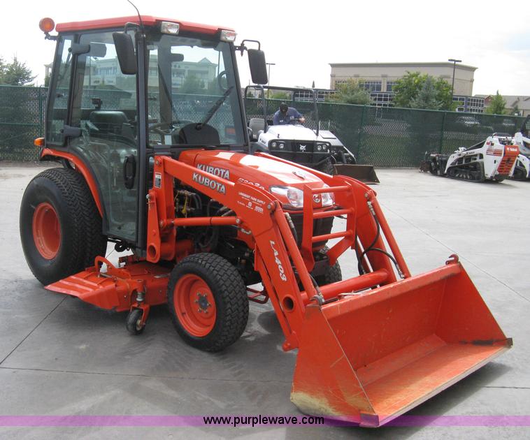 image for item B8095 2008 Kubota B3030 MFWD tractor