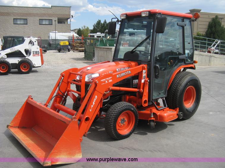 image for item B8095 2008 Kubota B3030 MFWD tractor