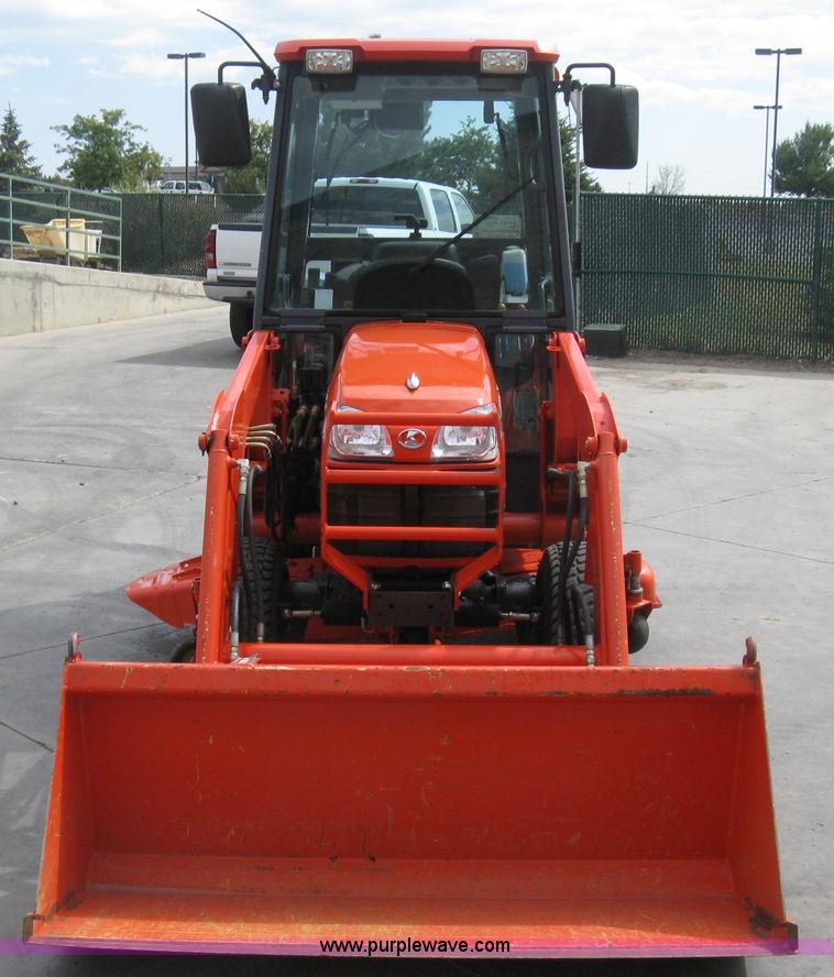 image for item B8095 2008 Kubota B3030 MFWD tractor
