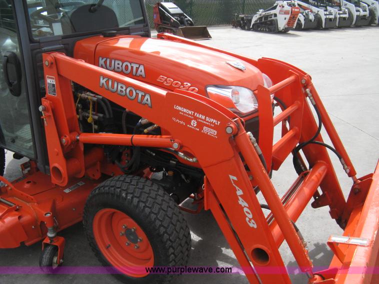 image for item B8095 2008 Kubota B3030 MFWD tractor