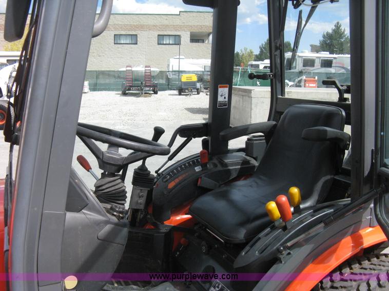 image for item B8095 2008 Kubota B3030 MFWD tractor