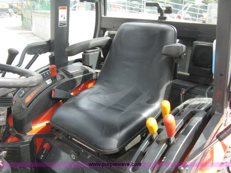 image for item B8095 2008 Kubota B3030 MFWD tractor