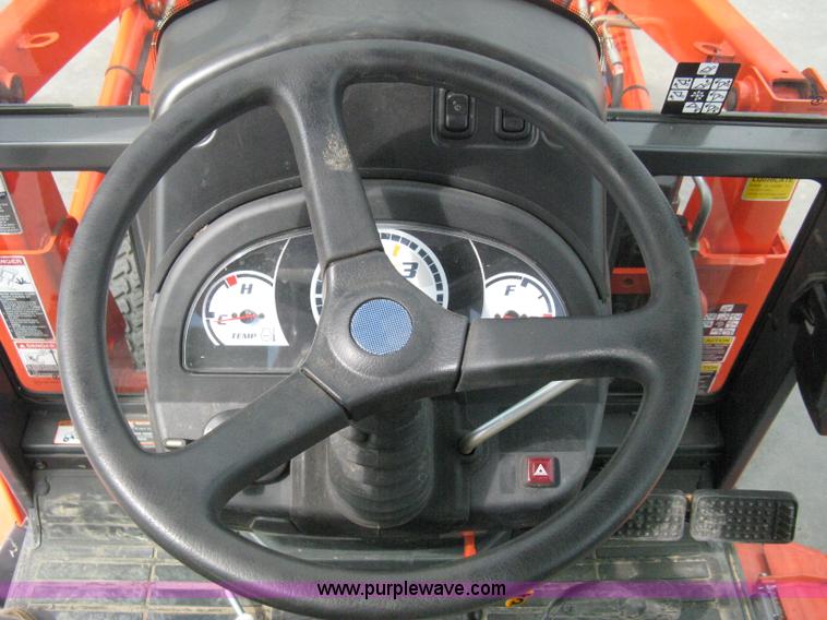 image for item B8095 2008 Kubota B3030 MFWD tractor