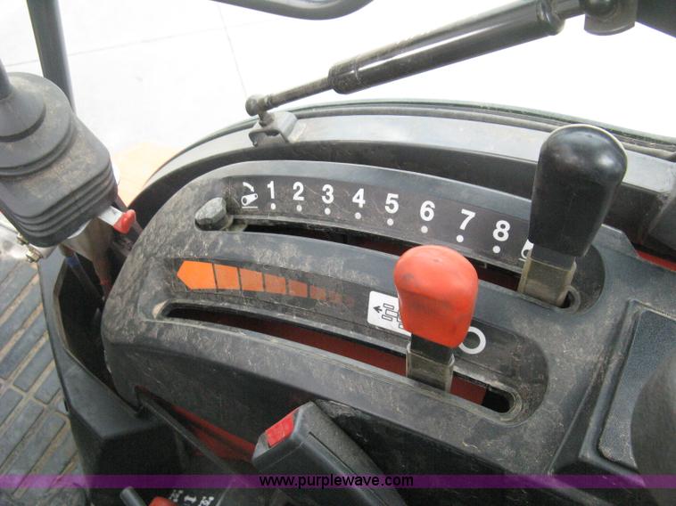 image for item B8095 2008 Kubota B3030 MFWD tractor