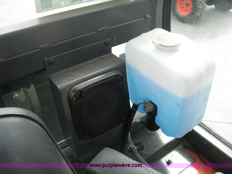 image for item B8095 2008 Kubota B3030 MFWD tractor