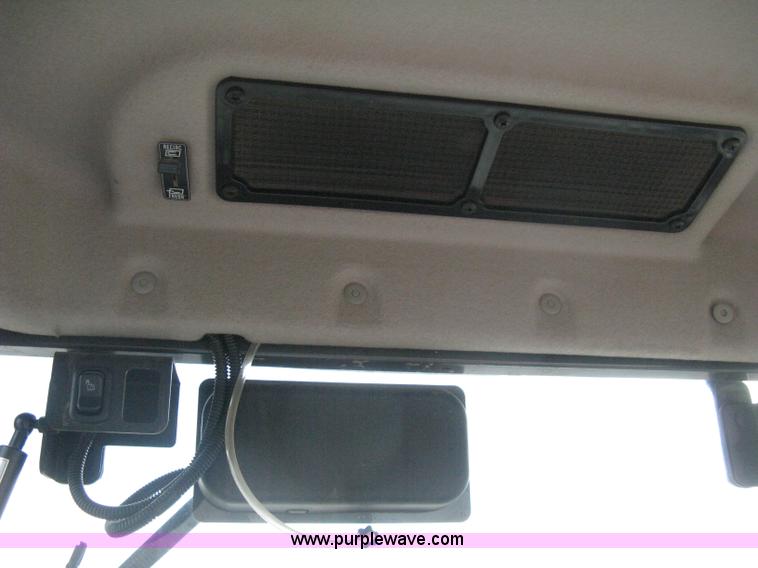 image for item B8095 2008 Kubota B3030 MFWD tractor