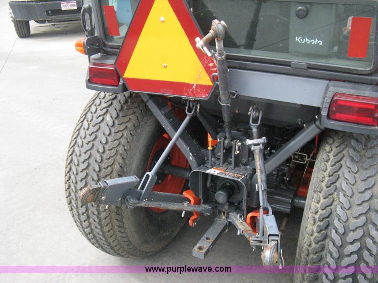 image for item B8095 2008 Kubota B3030 MFWD tractor