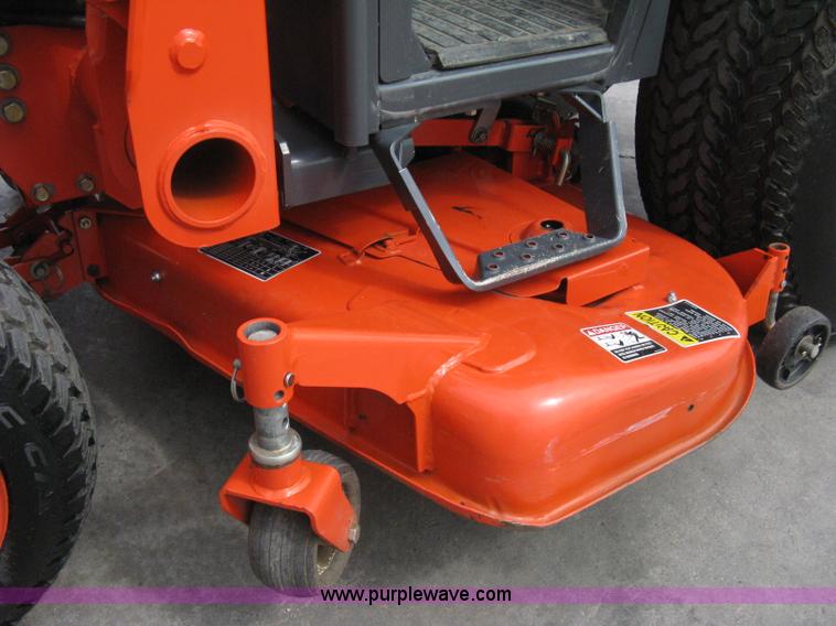 image for item B8095 2008 Kubota B3030 MFWD tractor