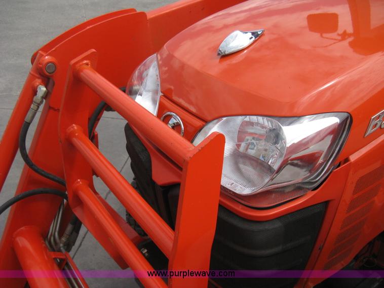 image for item B8095 2008 Kubota B3030 MFWD tractor