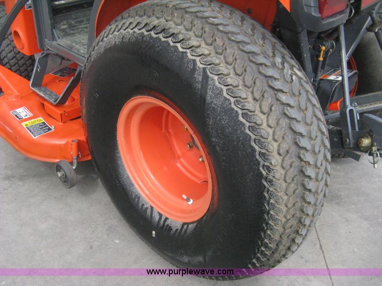 image for item B8095 2008 Kubota B3030 MFWD tractor