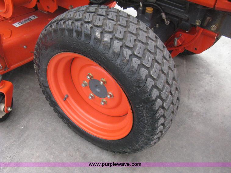 image for item B8095 2008 Kubota B3030 MFWD tractor