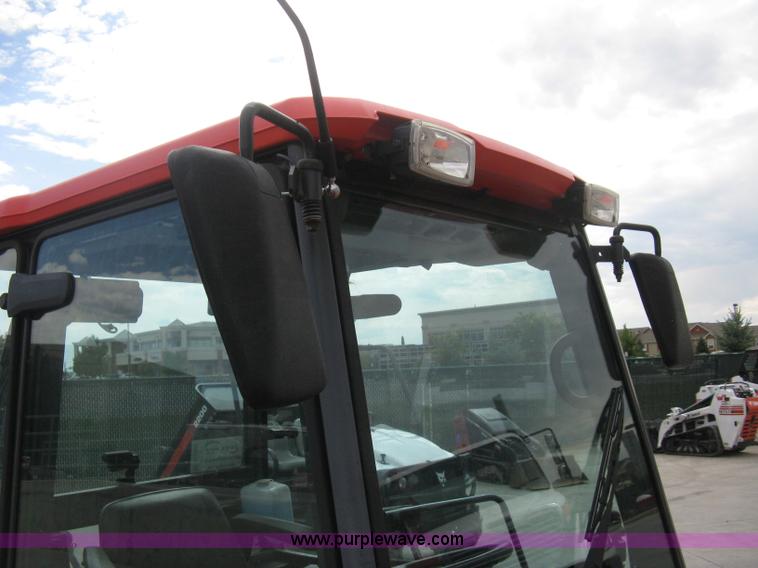 image for item B8095 2008 Kubota B3030 MFWD tractor