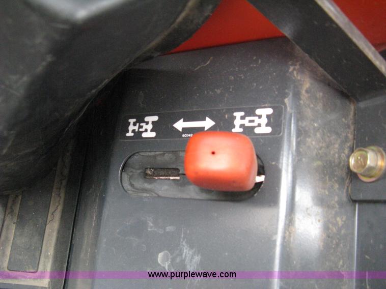 image for item B8095 2008 Kubota B3030 MFWD tractor