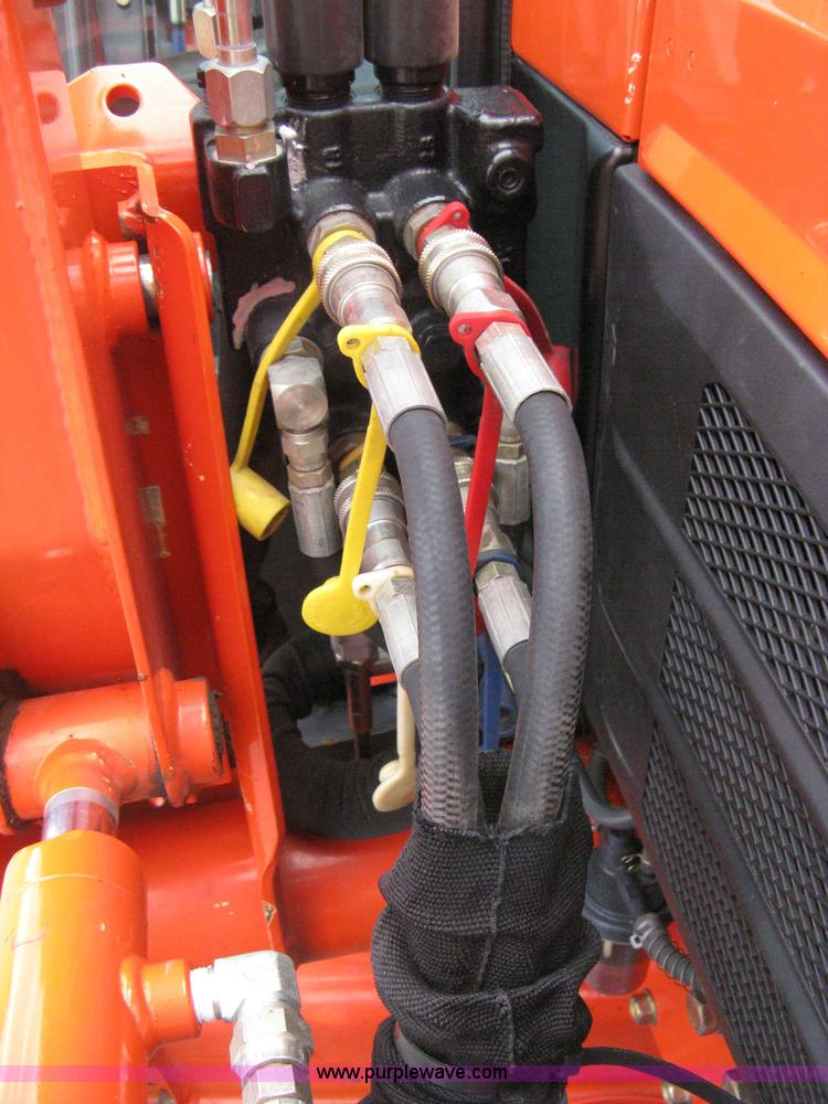 image for item B8095 2008 Kubota B3030 MFWD tractor