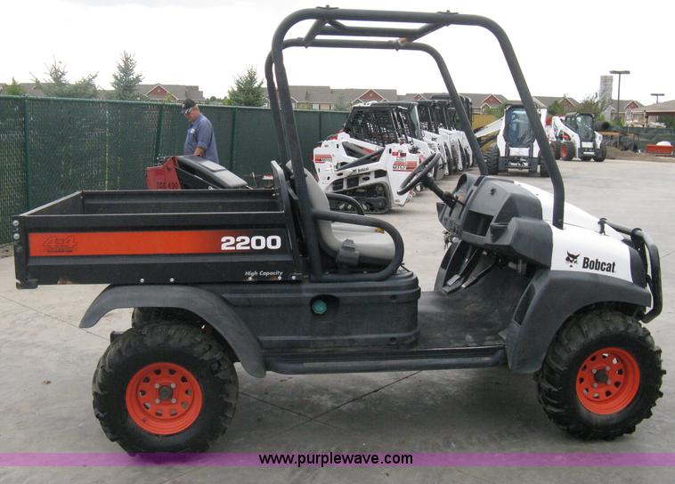 image for item B8096 2007 Bobcat 2200 utility vehicle