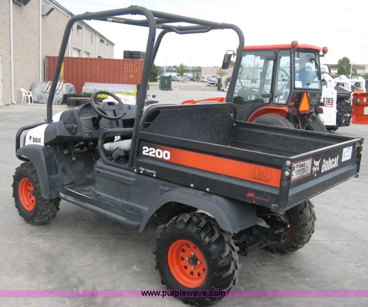 image for item B8096 2007 Bobcat 2200 utility vehicle