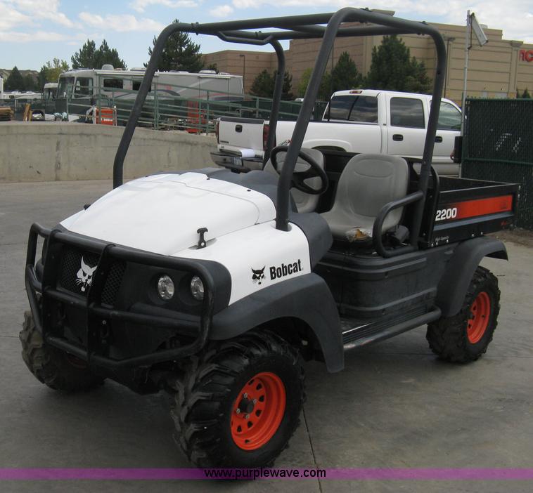 image for item B8096 2007 Bobcat 2200 utility vehicle