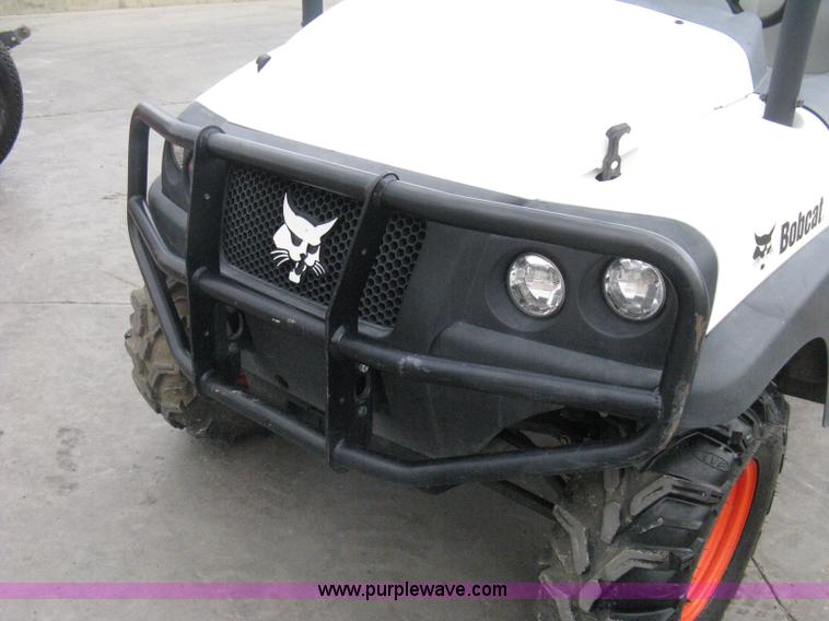 image for item B8096 2007 Bobcat 2200 utility vehicle