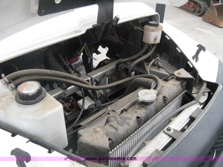 image for item B8096 2007 Bobcat 2200 utility vehicle