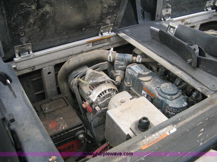 image for item B8096 2007 Bobcat 2200 utility vehicle