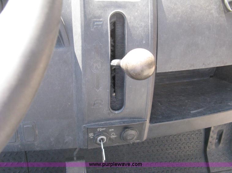 image for item B8102 2007 Bobcat 2200 utility vehicle