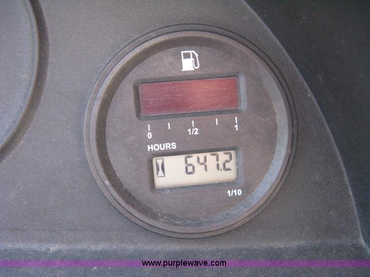 image for item B8102 2007 Bobcat 2200 utility vehicle