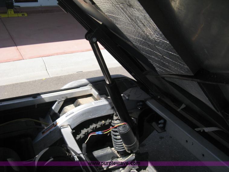 image for item B8102 2007 Bobcat 2200 utility vehicle