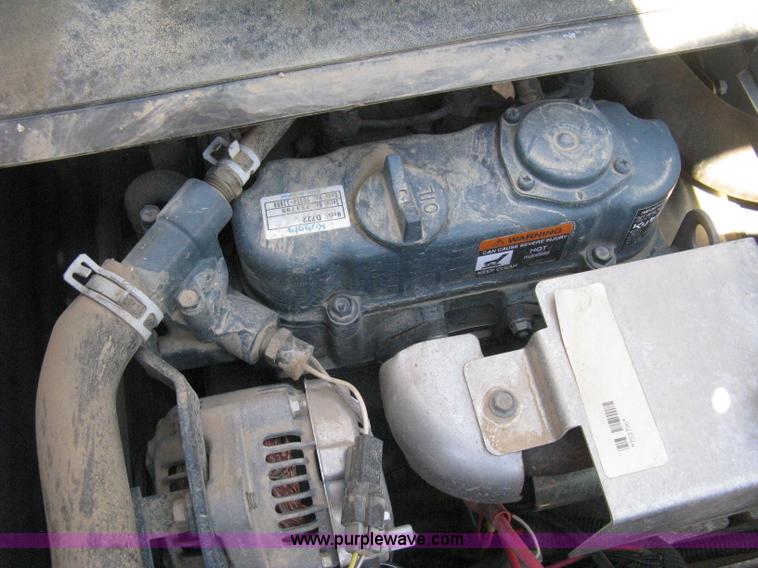 image for item B8102 2007 Bobcat 2200 utility vehicle