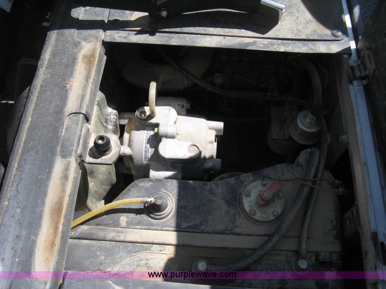 image for item B8102 2007 Bobcat 2200 utility vehicle