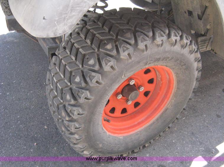image for item B8102 2007 Bobcat 2200 utility vehicle