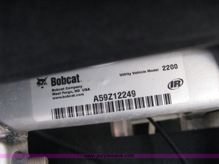 image for item B8102 2007 Bobcat 2200 utility vehicle