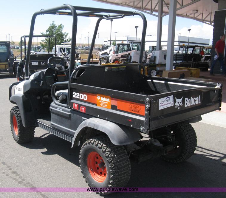 image for item B8103 2007 Bobcat 2200 utility vehicle